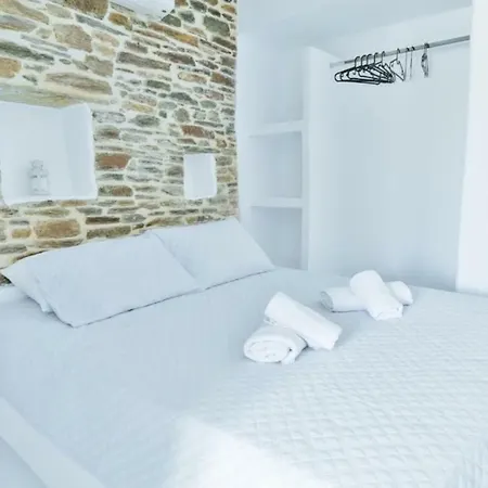 Cozy 2-bedroom House In Tinos *