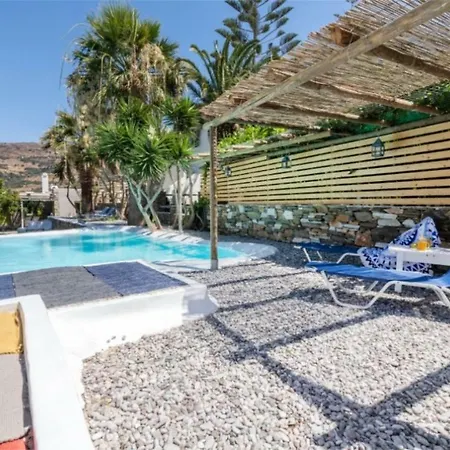 Cozy 2-bedroom House In Tinos *