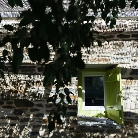Cozy 2-bedroom House In Tinos